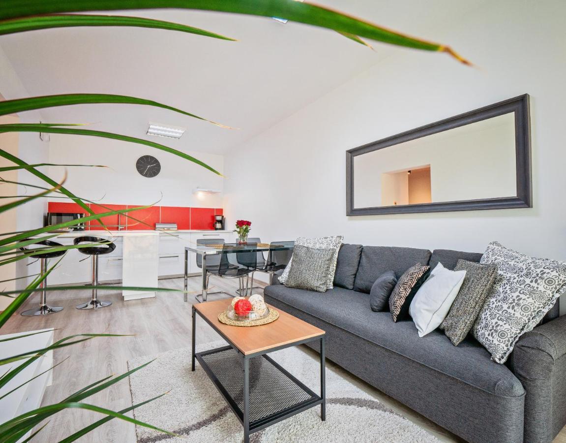 Apartamenty Homely Place Serce Poznania - Stary Rynek - Parking Экстерьер фото